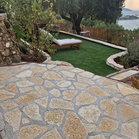 Fatiras アパート