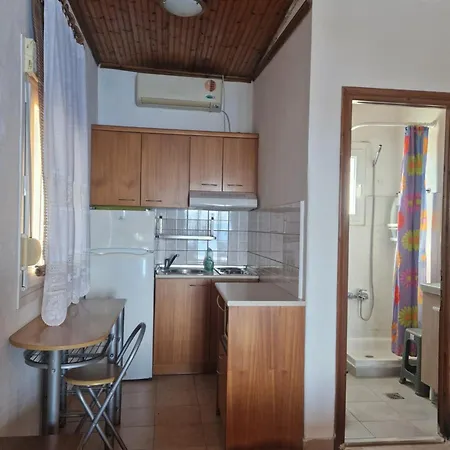 Fatiras Studios Apartment Kassiopi