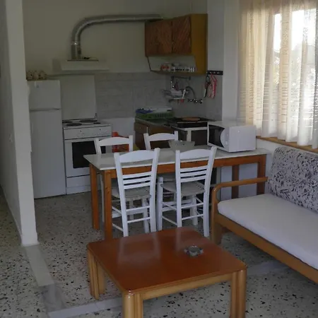 Fatiras Studios * Kassiopi