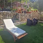 شقة Fatiras *