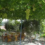Apartman Fatiras *
